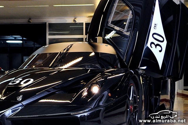 السيارة النادرة فيراري FXX السوداء لمايكل شوماخر معروضه للبيع مقابل 10 ملايين ريال 18